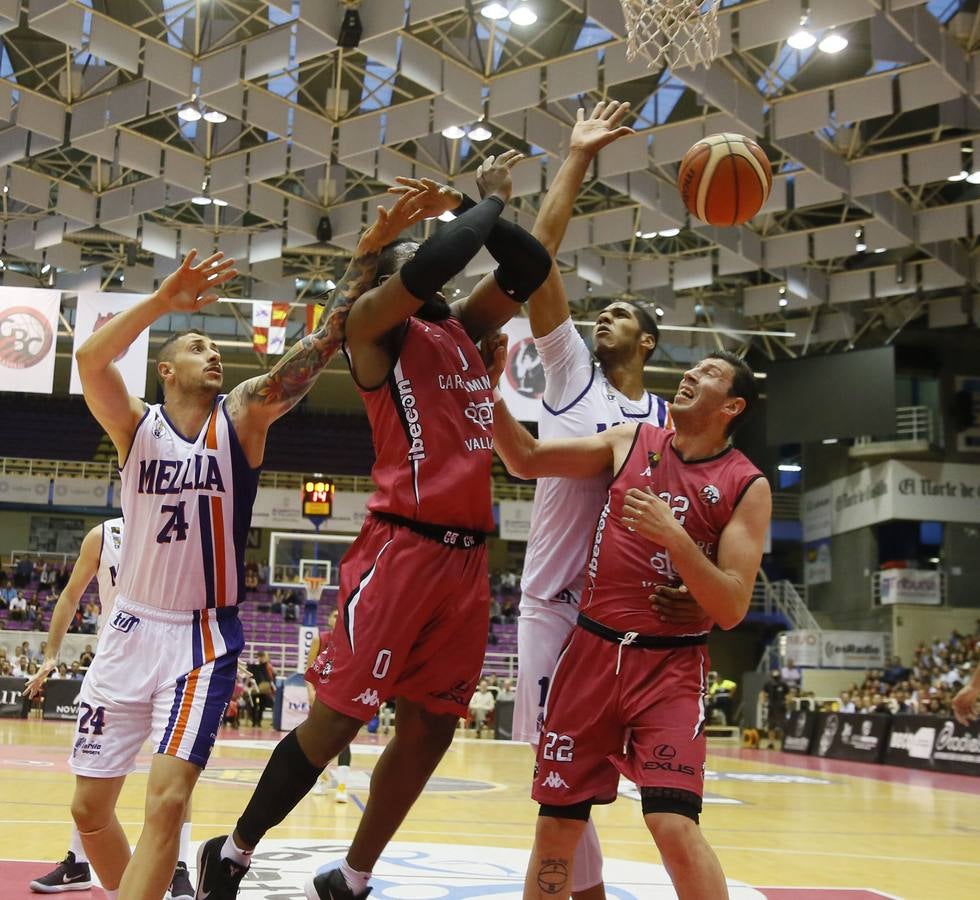 Fotos: El Carramimbre vence al Melilla por 85-64 y se adelanta en la eliminatoria