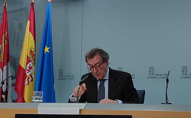 José Antonio de Santiago-Juárez, durante la rueda de prensa posterior al Consejo de Gobierno.