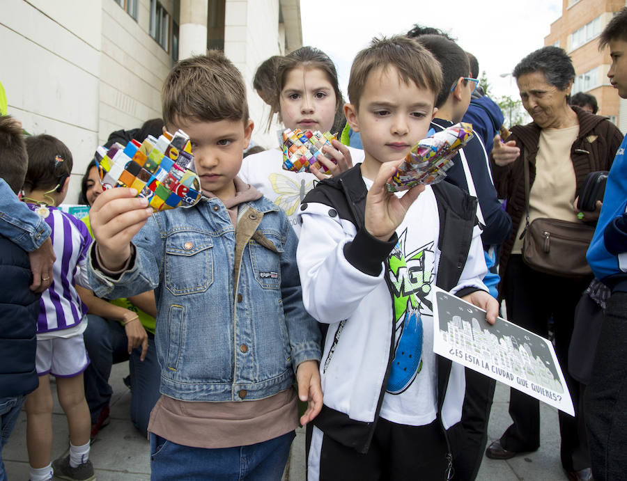 Fotos: Taller de reciclaje y plantación de macetas en La Rondilla
