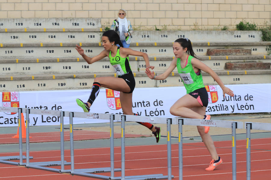 Salamanca vivió ayer una jornada netamente deportiva, porque además del Día del MIniBasket hubo pleno del Deporte Escolar con numerosas disciplinas, desde ajedrez a atletismo. 