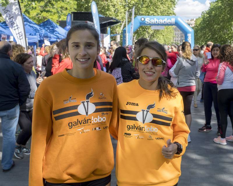 El Campo Grande se tiñó ayer de rosa para disfrutar de la tercera Carrera y Marcha de las Mujeres, que organizó El Norte de Castilla. El triunfo individual fue para Andrea Román (190), pero la clasificación general fue para todas las mujeres.