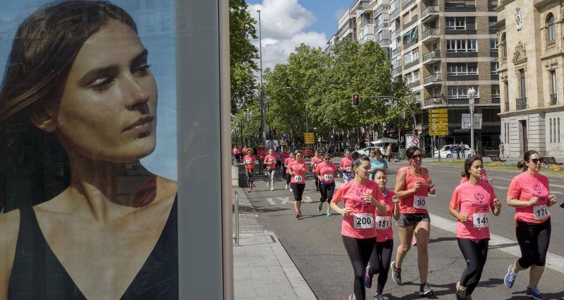 El Campo Grande se tiñó ayer de rosa para disfrutar de la tercera Carrera y Marcha de las Mujeres, que organizó El Norte de Castilla. El triunfo individual fue para Andrea Román (190), pero la clasificación general fue para todas las mujeres.