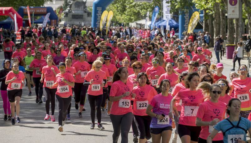 El Campo Grande se tiñó ayer de rosa para disfrutar de la tercera Carrera y Marcha de las Mujeres, que organizó El Norte de Castilla. El triunfo individual fue para Andrea Román (190), pero la clasificación general fue para todas las mujeres.