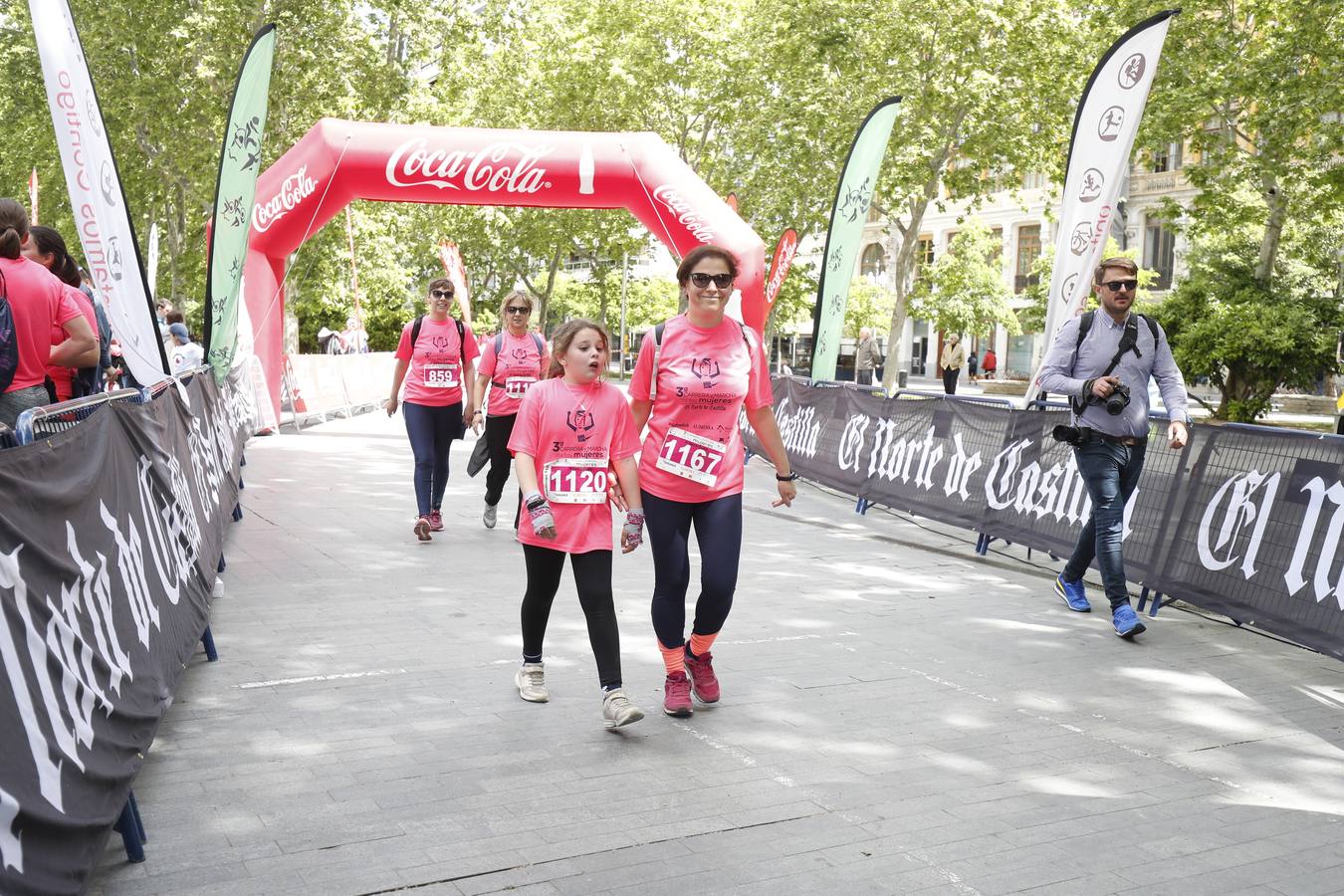 La buena mañana acompañó a las participantes en la Carrera y Marcha de las Mujeres, organizada por El Norte de Castilla. 