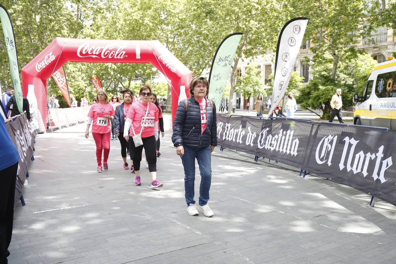 La buena mañana acompañó a las participantes en la Carrera y Marcha de las Mujeres, organizada por El Norte de Castilla. 