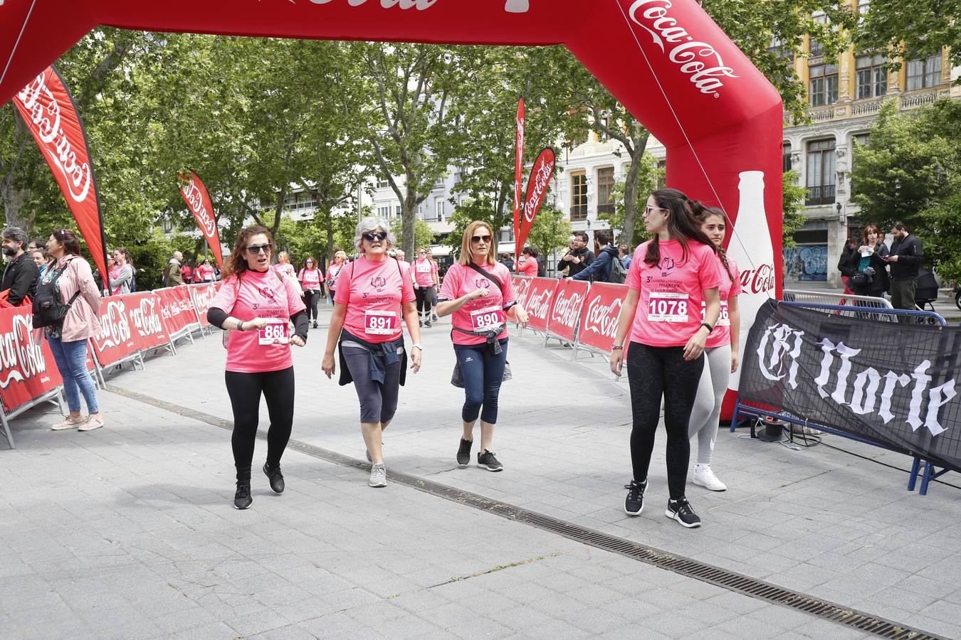 La buena mañana acompañó a las participantes en la Carrera y Marcha de las Mujeres, organizada por El Norte de Castilla. 