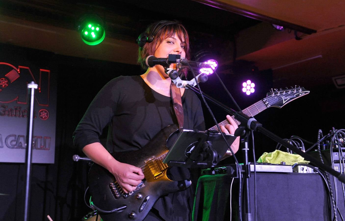 Fotos: Jhana Beat en la sala Porta Caeli de Valladolid