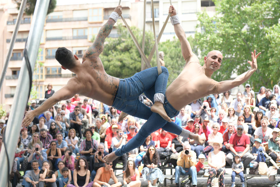 Circo Nuevo Fielato en la Plaza de la Universidad.