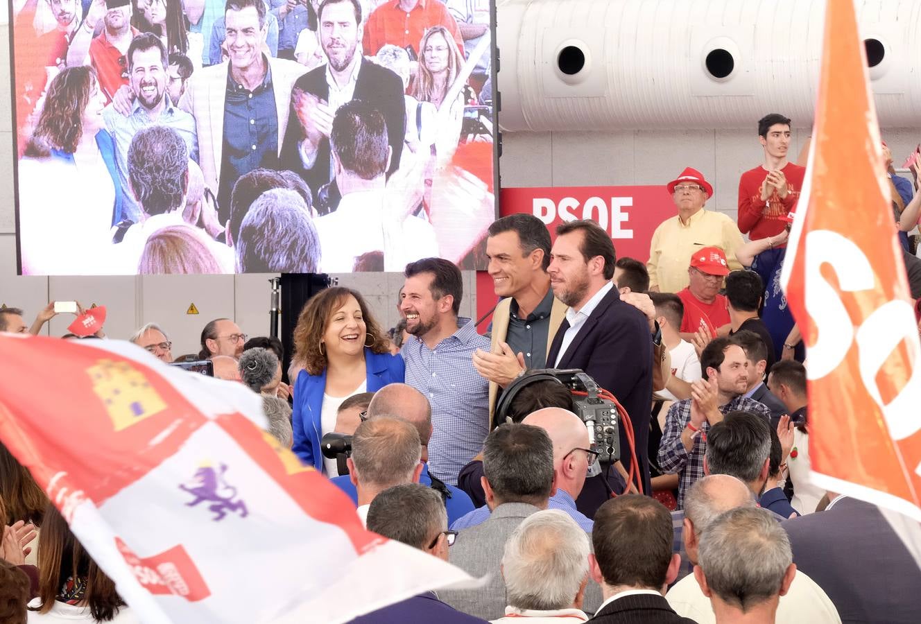 El alcalde y candidato del PSOE dice que le dedicará «a Tomás Rodríguez Bolaños lo que más hubiera querido: una rotunda victoria»