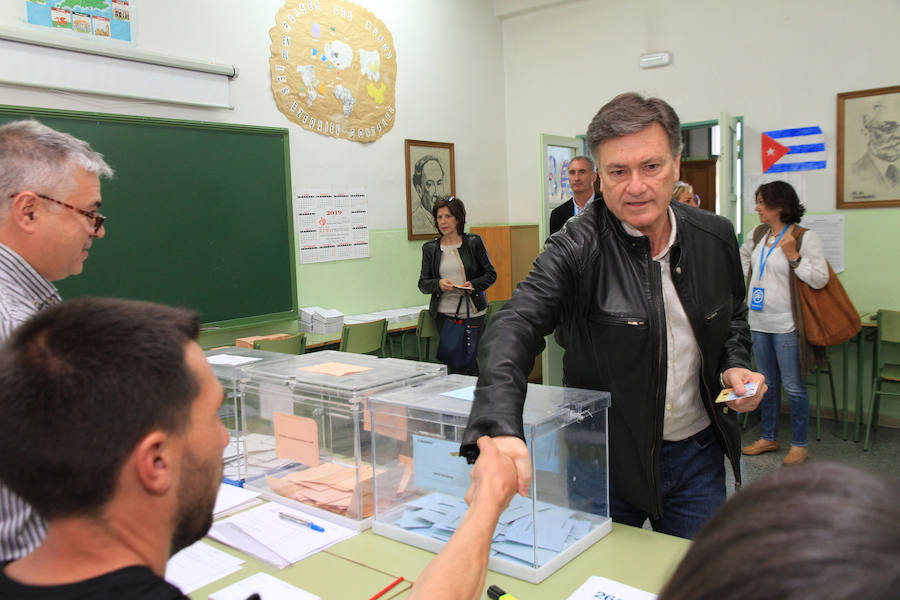 Fotos: Segovia vota en las elecciones municipales, autonómicas y europeas