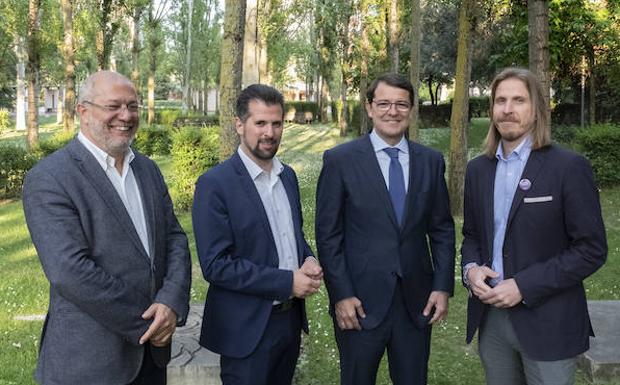 Francisco Igea (Cs), Luis Tudanca (PSOE), Alfonso Fernández Mañueco (PP) y Pablo Fernández (Podemos), el pasado martes en Valladolid.