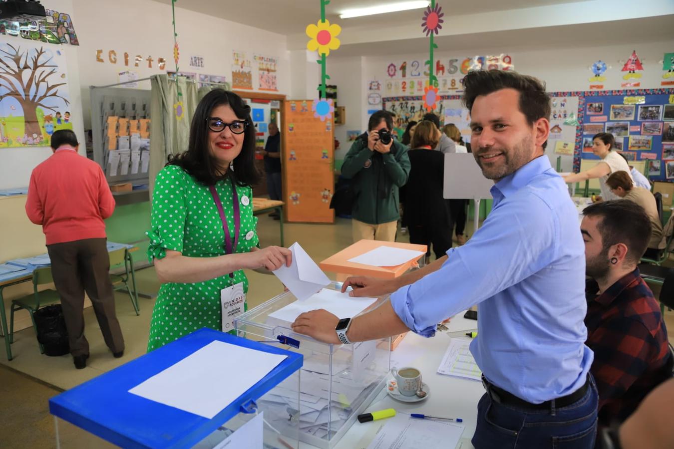 Fotos: Los candidatos acuden a votar en Salamanca