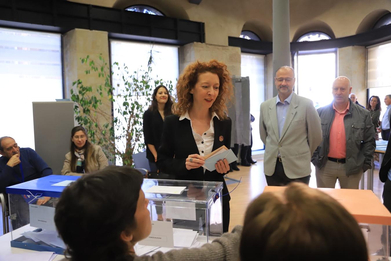 Fotos: Los candidatos acuden a votar en Salamanca