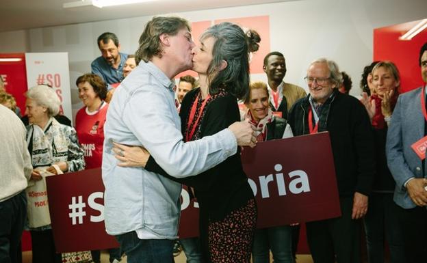 El socialista Carlos Martínez reelegido alcalde de Soria con mayoría absoluta. 