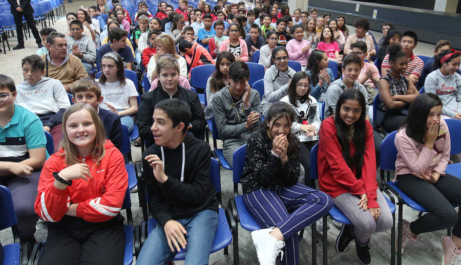 Fotos: Entrega de los carnets de ciberexpertos a alumnos de colegios de Segovia