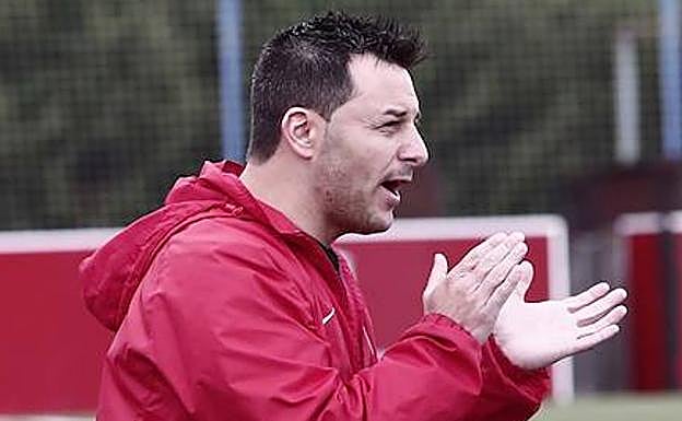 Peque, entrenador del CD Peñaranda. 