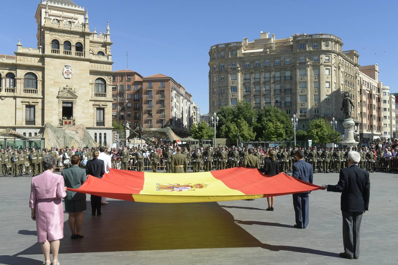 Fotos: Desfile de las Fuerzas Armadas en Valladolid