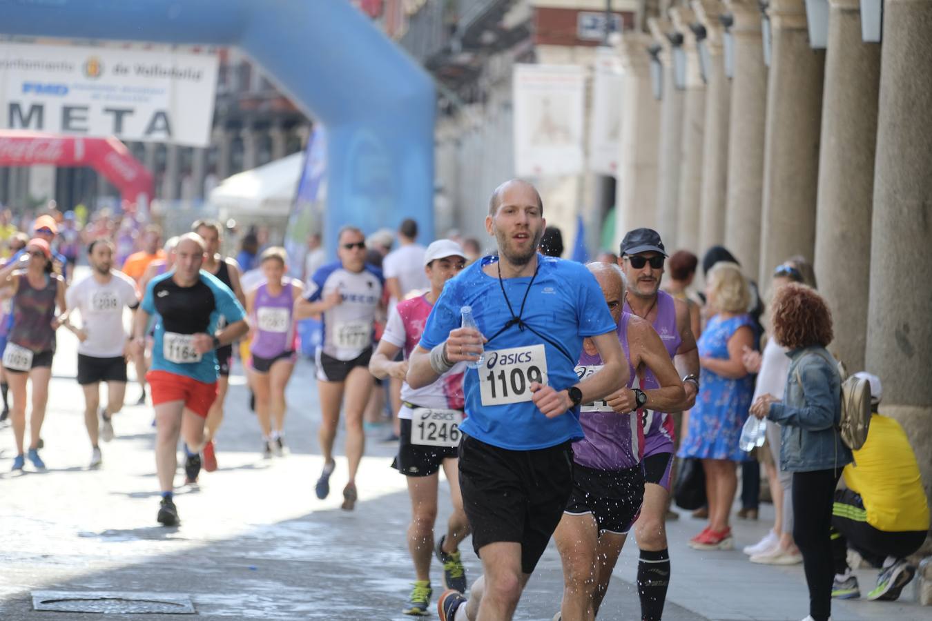 Fotos: Carrera popular en la Plaza Mayor