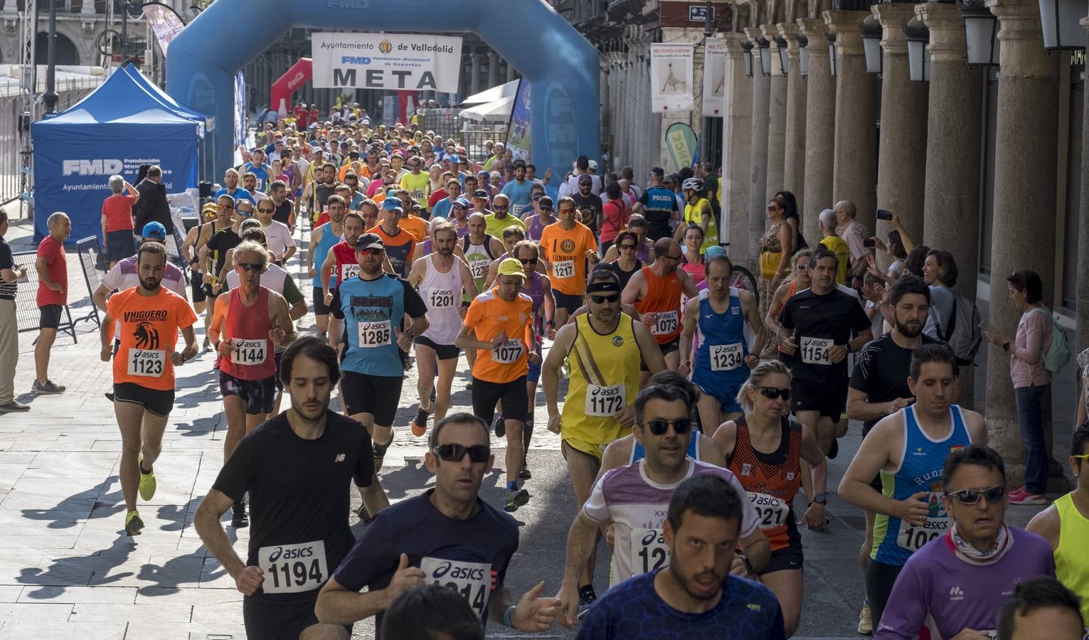 Fotos: Carrera popular en la Plaza Mayor