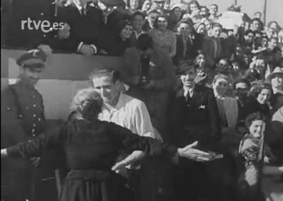 Imagen secundaria 1 - Un momento del certamen de arada y la entrega de premios. 