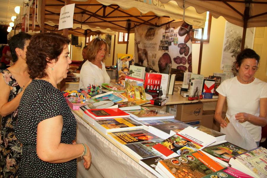 Fotos: Feria de Caza y Pesaca en Villaviudas