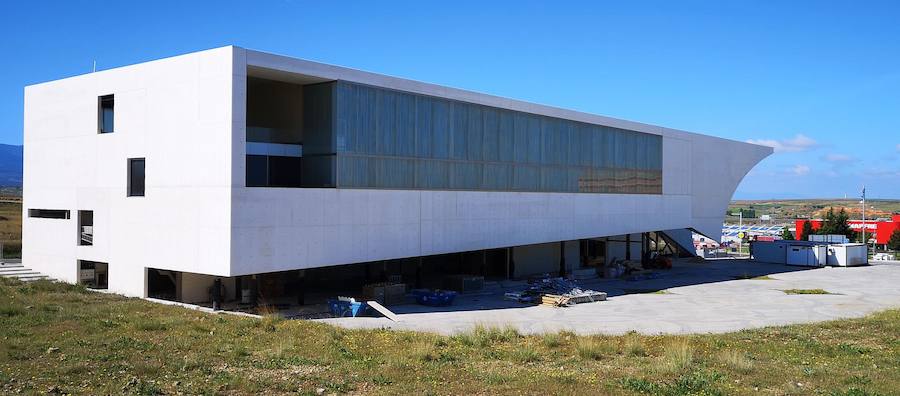 Vista del edificio CIDE del CAT durante las últimas obras.