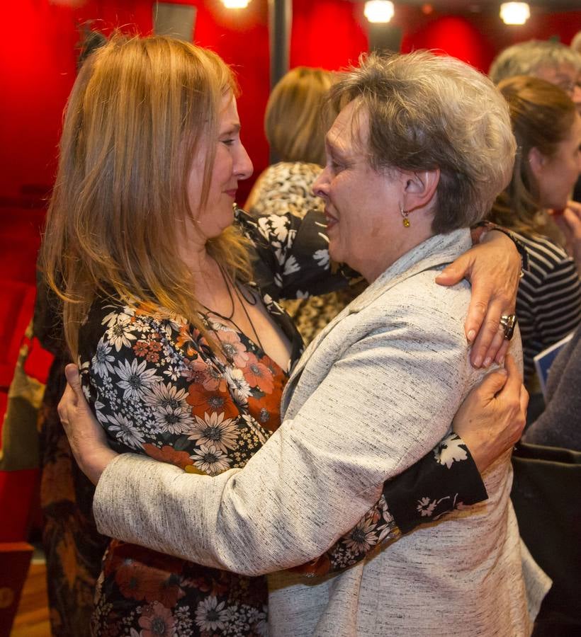 Fotos: La fotógrafa Henar Sastre presenta el libro&#039;Sobre escritores&#039;, una recopilación de 108 retratos de literatos que han visitado Valladolid