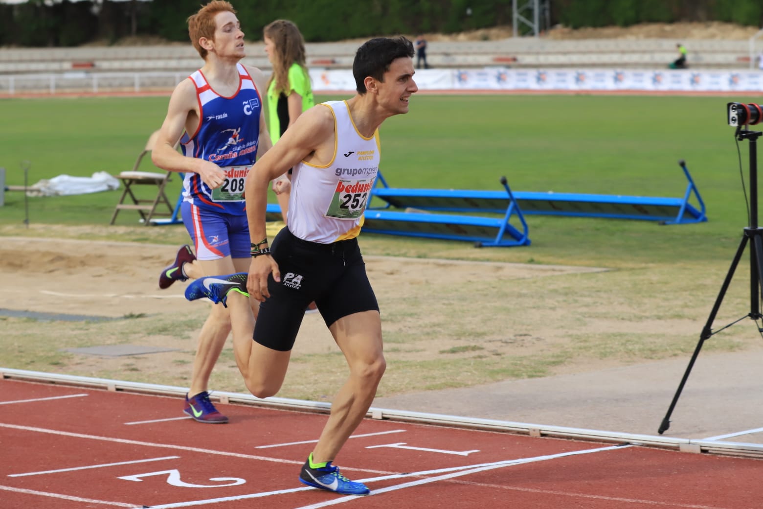 Fotos: XXII Trofeo Internacional de Atletismo Ciudad de Salamanca &#039;Memorial Carlos Gil Pérez&#039; (1/2)