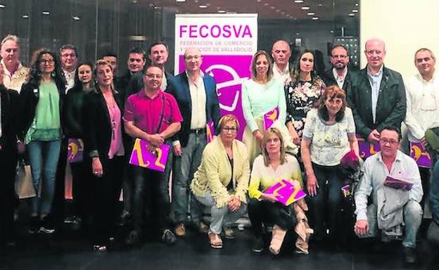 Participantes de las asociaciones integradas en Fecosva, al término de la asamablea general.