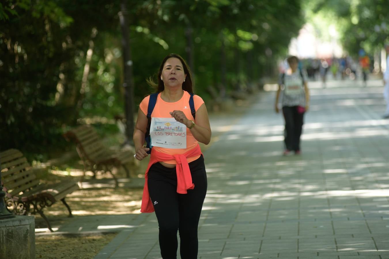 Más de 1.500 personas se han inscrito en esta marcha popular organizada de manera conjunta por El Norte de Castilla y por la Federación de Atletismo de Castilla y León con el espíritu de recorrer los algo más de cinco kilómetros del trazado por las calles más emblemáticas de la ciudad