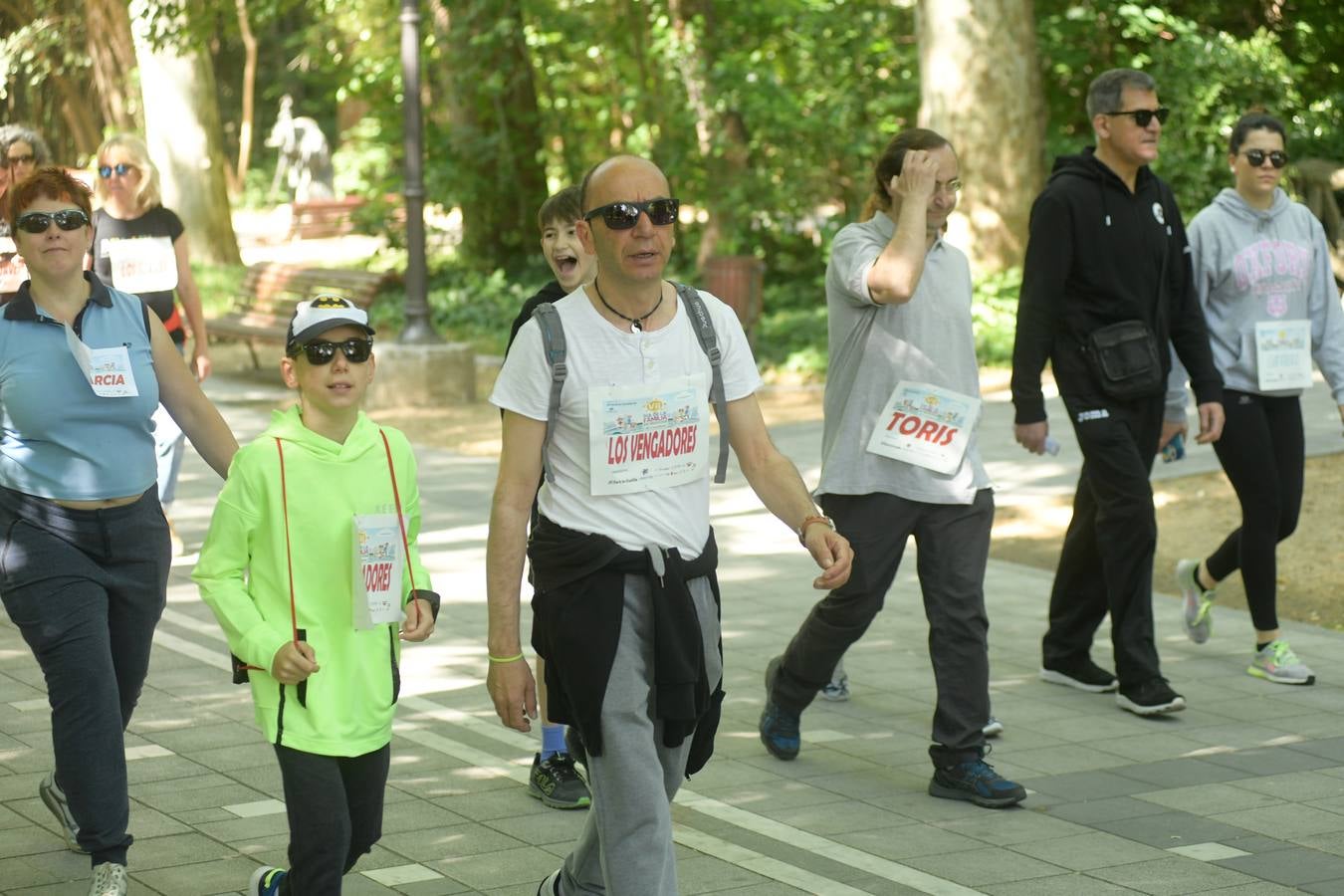 Más de 1.500 personas se han inscrito en esta marcha popular organizada de manera conjunta por El Norte de Castilla y por la Federación de Atletismo de Castilla y León con el espíritu de recorrer los algo más de cinco kilómetros del trazado por las calles más emblemáticas de la ciudad