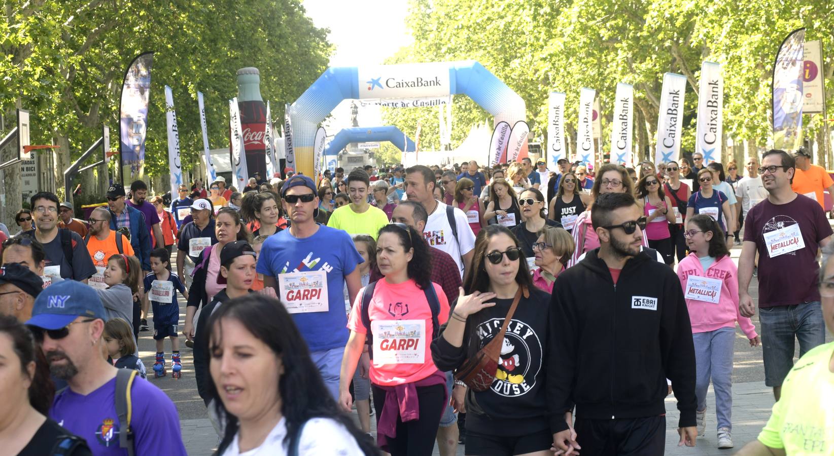 Más de 1.500 personas se han inscrito en esta marcha popular organizada de manera conjunta por El Norte de Castilla y por la Federación de Atletismo de Castilla y León con el espíritu de recorrer los algo más de cinco kilómetros del trazado por las calles más emblemáticas de la ciudad 