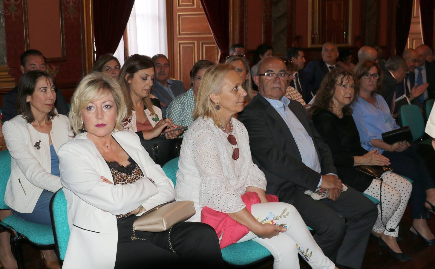 Los autores hablaron sobre la generación de las canas, la nueva edad que revolucionará en el futuro el modelo social