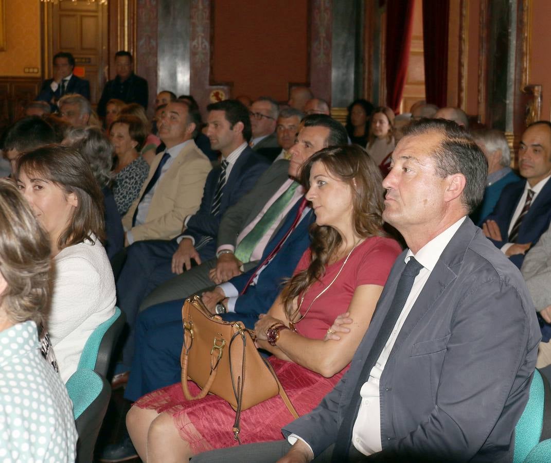 Los autores hablaron sobre la generación de las canas, la nueva edad que revolucionará en el futuro el modelo social