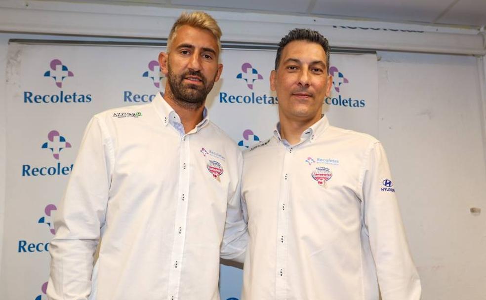 Óscar Perales, segundo entrenador, y Óscar Olleros, primer técnico