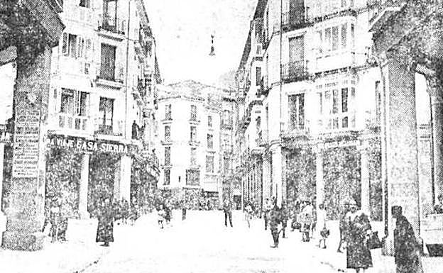 Platerías con la plaza del Ochavo. 