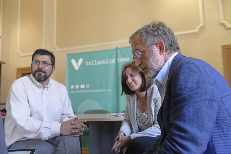 Albertos Bustos, María Sánchez y Manuel Saravia, durante la intervención de este jueves.