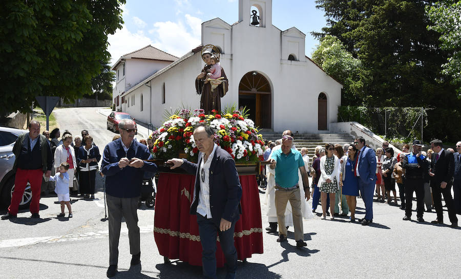 Fotos: La Estación de El Espinar celebra San Antonio