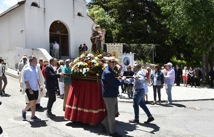 Fotos: La Estación de El Espinar celebra San Antonio