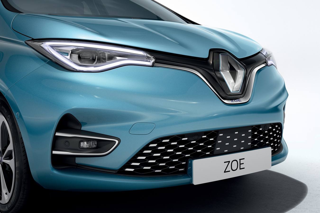 El eléctrico de Renault se renueva. La última versión, con una batería y motor más potentes, incrementa la autonomía hasta 390 kilómetros y mejora las prestaciones.