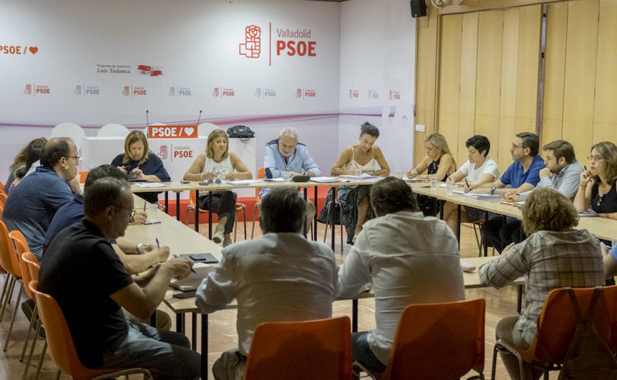 Reunión de la Ejecutiva Provincial del PSOE en la que se aprobó la lista para la Diputación. 