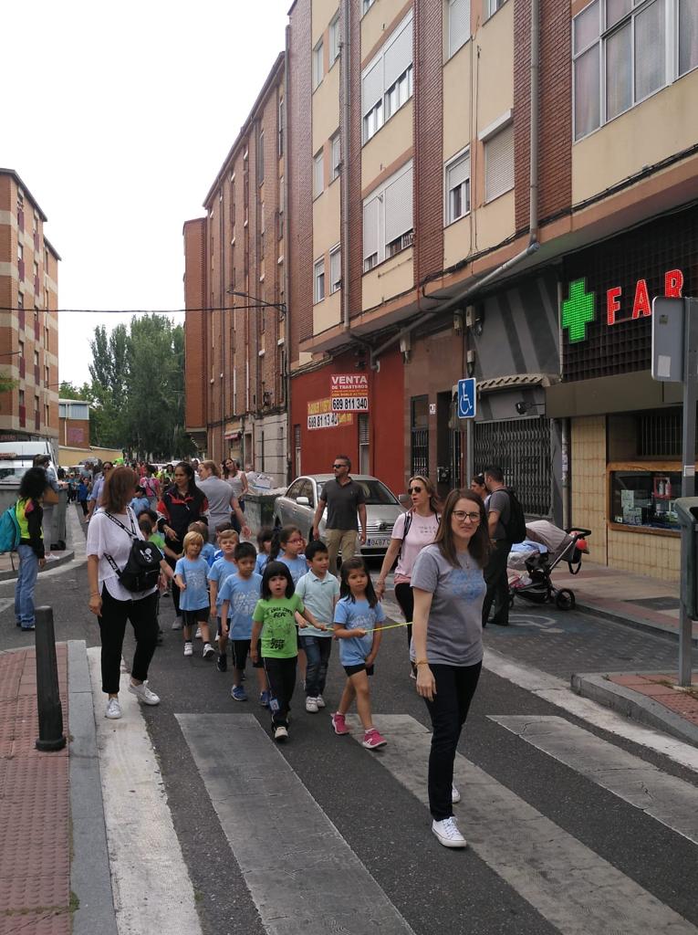 Fotos: Fiestas y II Marcha Solidaria del Colegio Sagrado Corazón-La Anunciata de Valladolid
