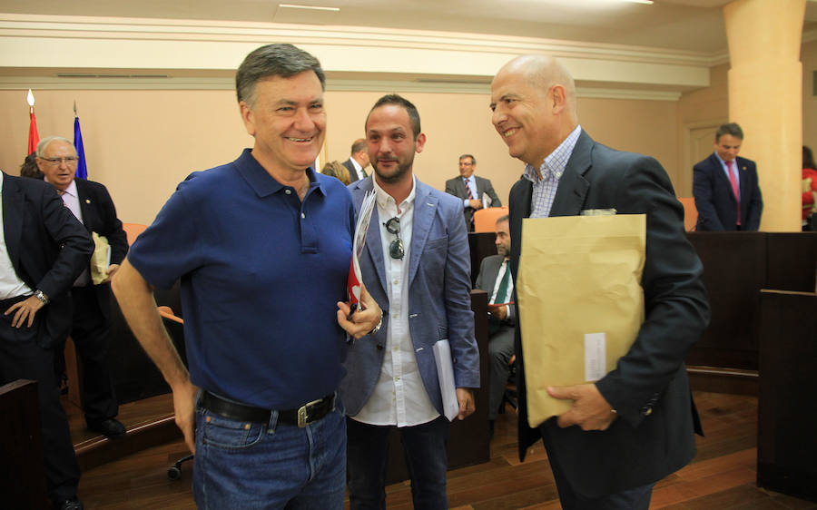 Fotos: Pleno de la Diputación