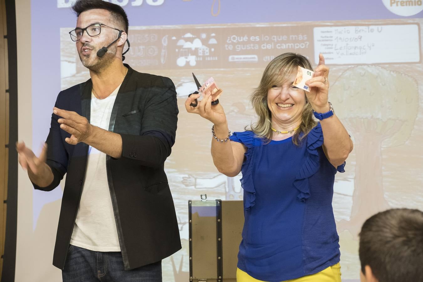 El concurso, organizado por New Holland y El Norte de Castilla, convocó a los escolares de entre tercero y sexto de primaria de Castilla y León para que plasmaran sobre el papel su particular modo de entender la vida en el campo