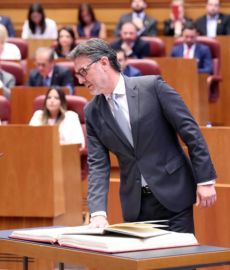 Fotos: Toma de posesión de los nuevos procuradores de las Cortes de Castilla y León