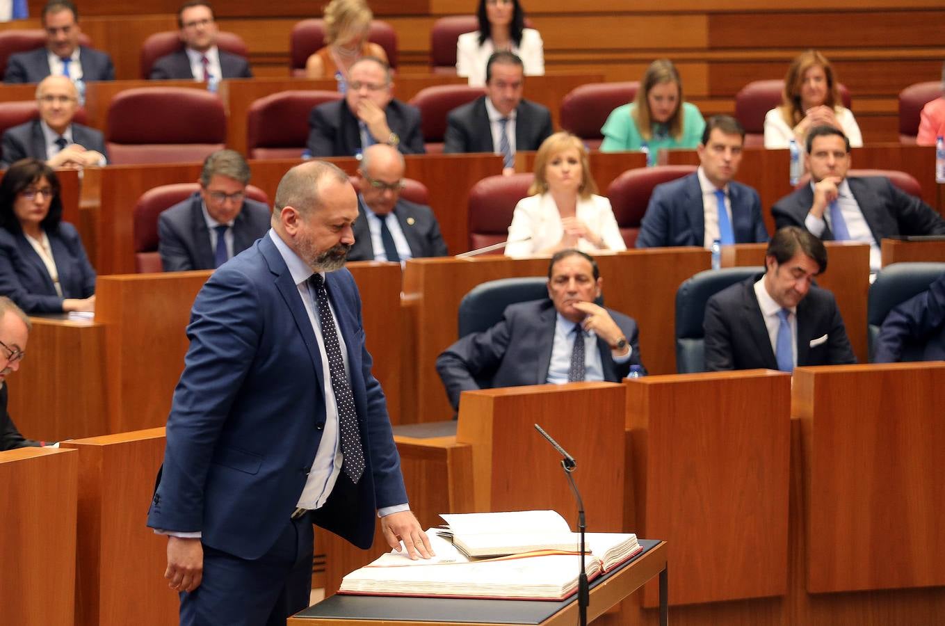 Fotos: Toma de posesión de los nuevos procuradores de las Cortes de Castilla y León