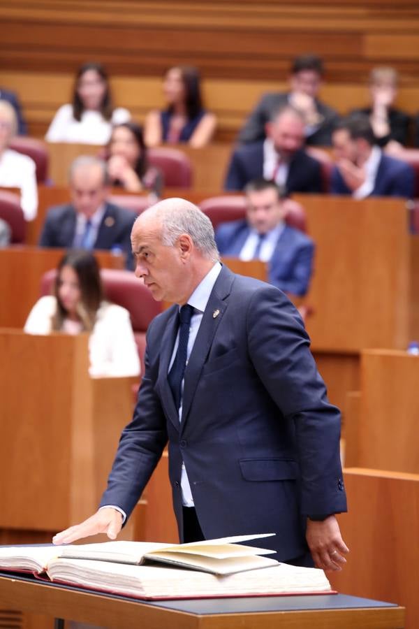 Fotos: Toma de posesión de los nuevos procuradores de las Cortes de Castilla y León