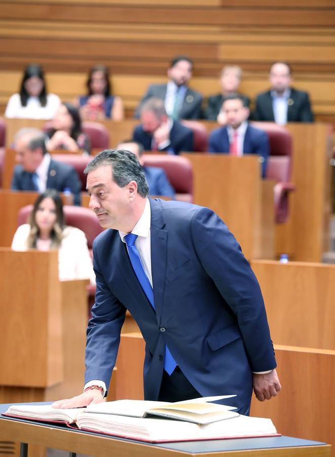 Fotos: Toma de posesión de los nuevos procuradores de las Cortes de Castilla y León