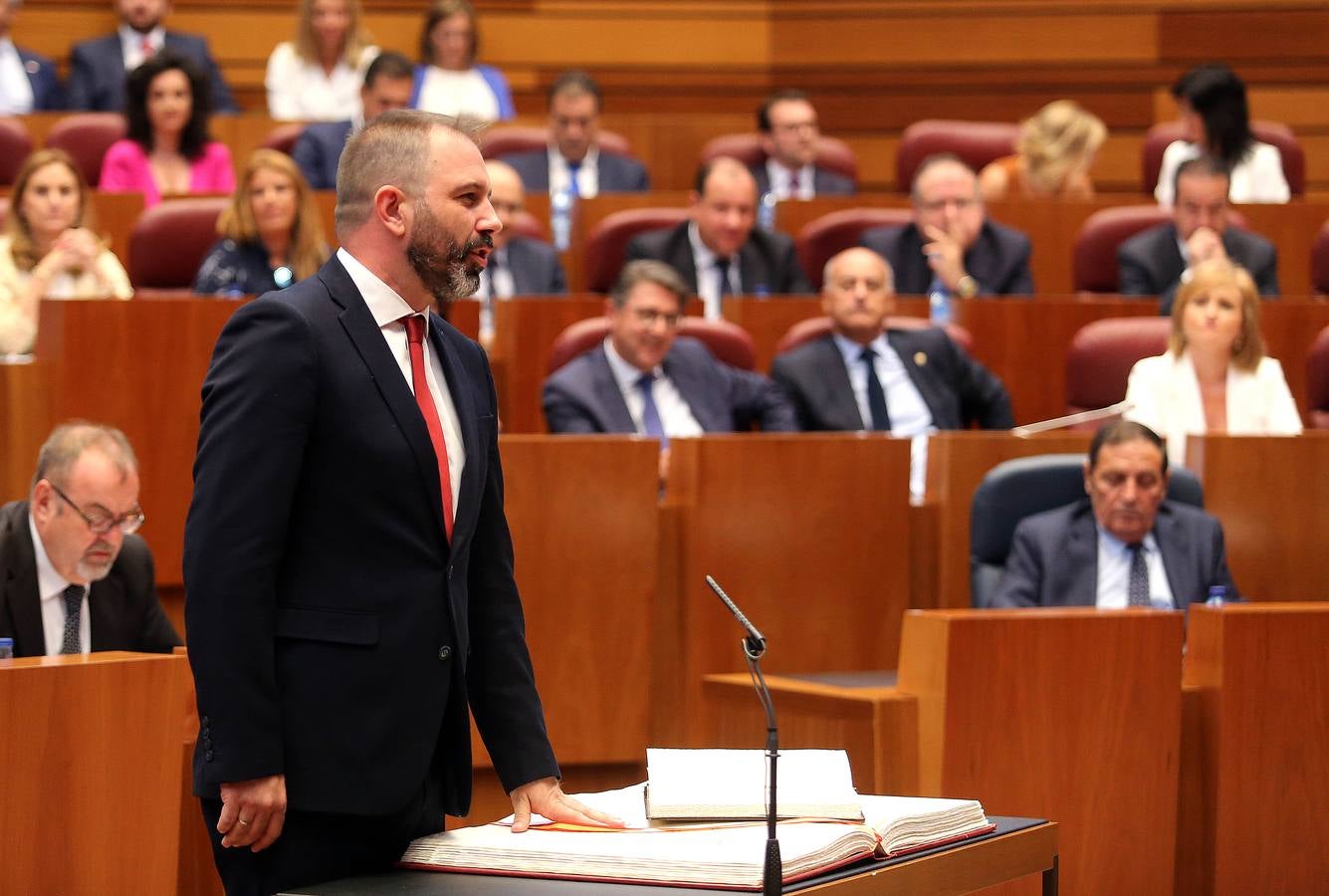 Fotos: Toma de posesión de los nuevos procuradores de las Cortes de Castilla y León