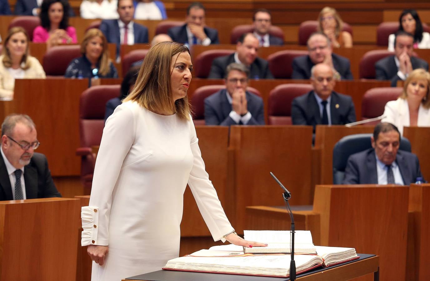 Fotos: Toma de posesión de los nuevos procuradores de las Cortes de Castilla y León